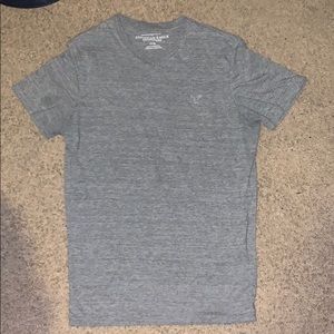 LT American Eagle V-neck